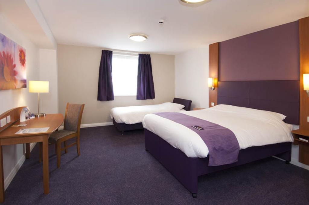 Premier Inn Edinburgh Central Bilik gambar